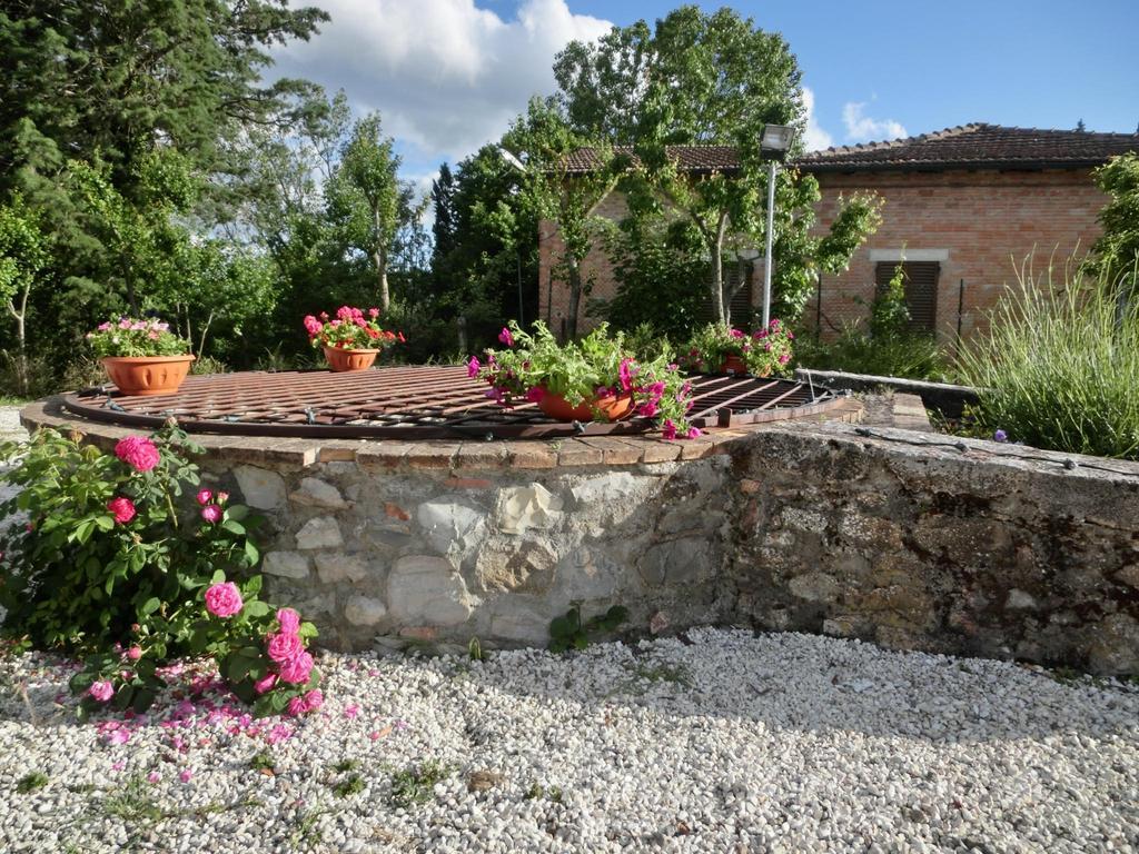 Country House La Fattoria Bellandi Contignano Bagian luar foto